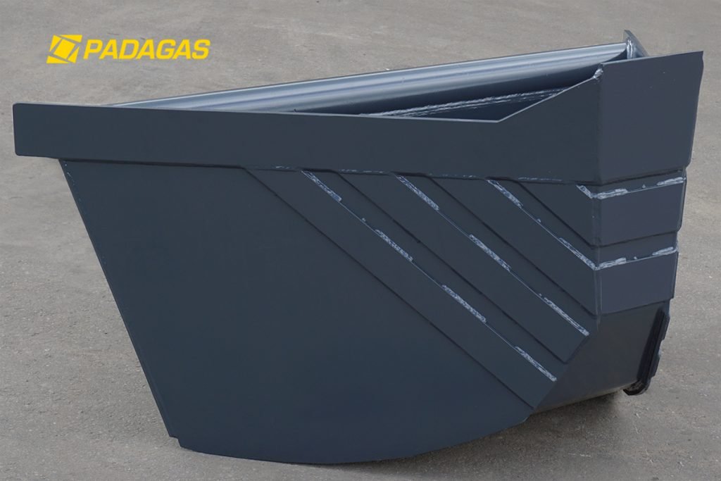 V-shaped trapezoidal bucket designed for channel cleaning / digging.