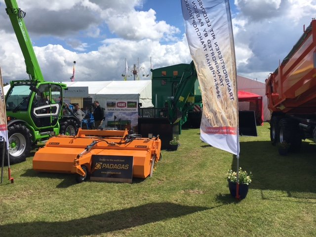 PADAGAS LTD DEALER ON SHOW IN NORFOLK