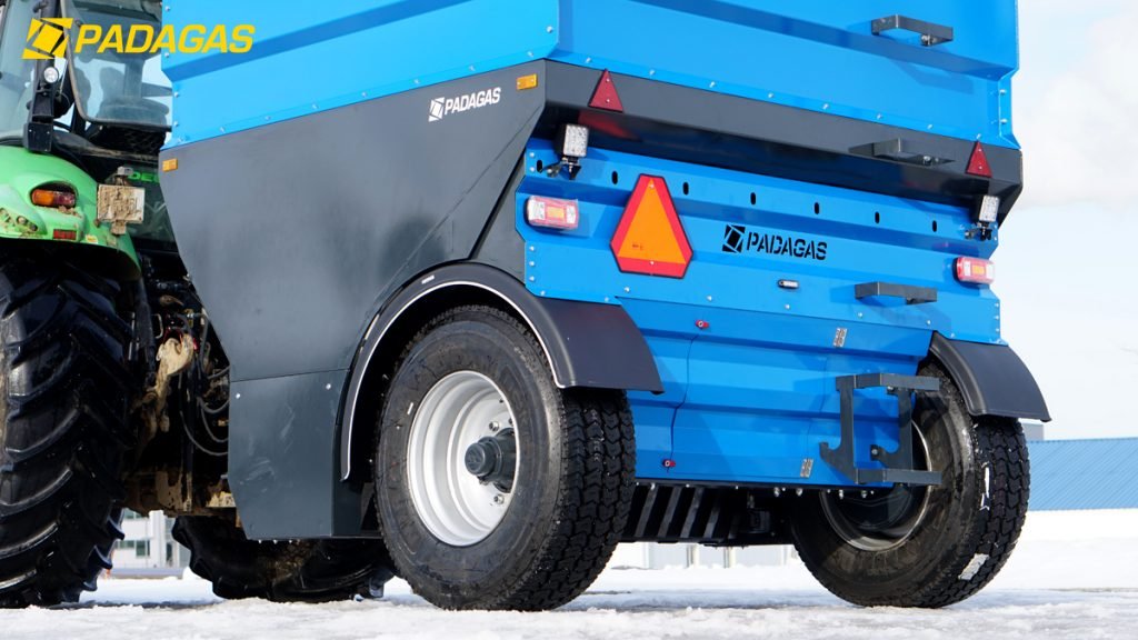 Smart sand spreader for professional use Padagas