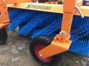 Spiral brush for snow removal