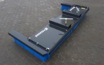 MK push broom with side brushes
